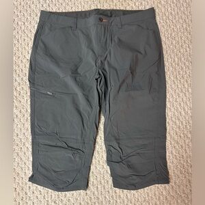 WOMEN’S CAPRI’S QUICK DRY PERFORMANCE